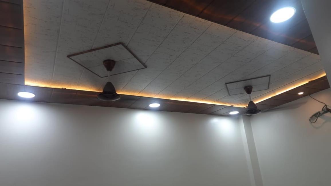 Golden Guest House Ujjain Exterior photo